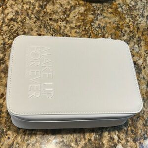 Make Up For Ever cosmetic case with mirror NWT